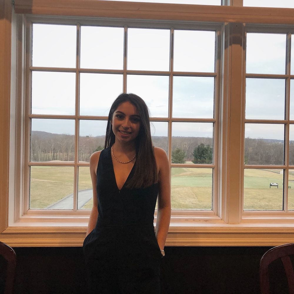 Meet your Posher, Manuela